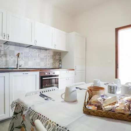Amazing In With Kitchen * Ponte Buggianese